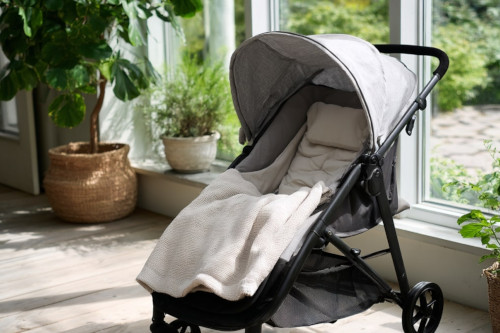 Czy dziecko może spać w wózku?