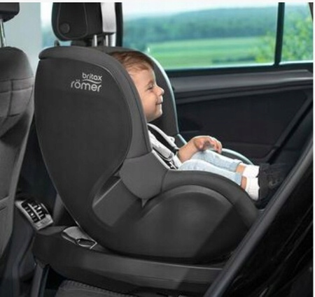 Fotelik Samochodowy Britax Romer Dualfix M PLUS Midnight Grey 61-105cm