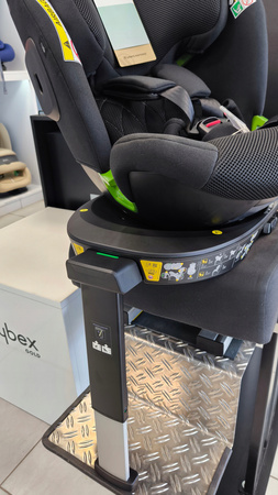 Fotelik samochodowy Avionaut Stardust 61-150cm - BLACK